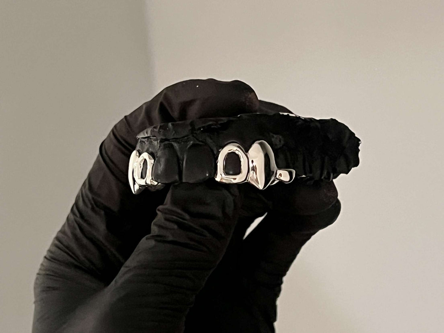 Silver Custom Window-Fang-Bar 3 Tooth Cap Top