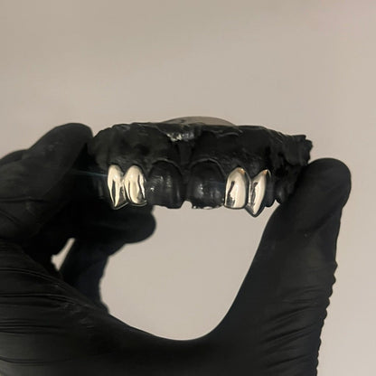 Silver Fang 4 Tooth Grill Top