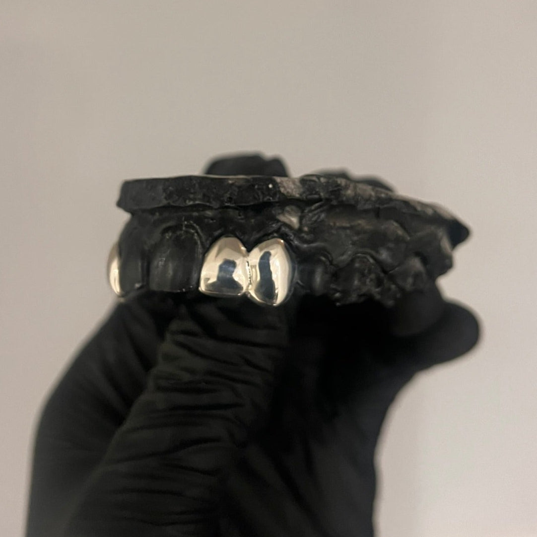 Silver 4 Tooth Grill Top