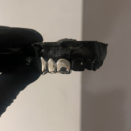 Silver Triple Tooth Cap Top